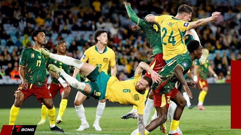 Hiệp một bế tắc trước lối chơi thực dụng của Cameroon